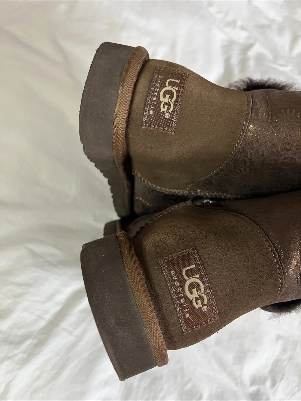UGG Bailey Button Metallic Logo boots in bronze women’s size 9 winter boots